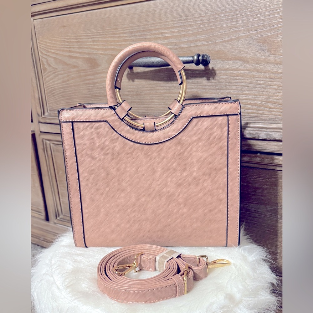 Nude pink bag. New. leather. amazing. very classy